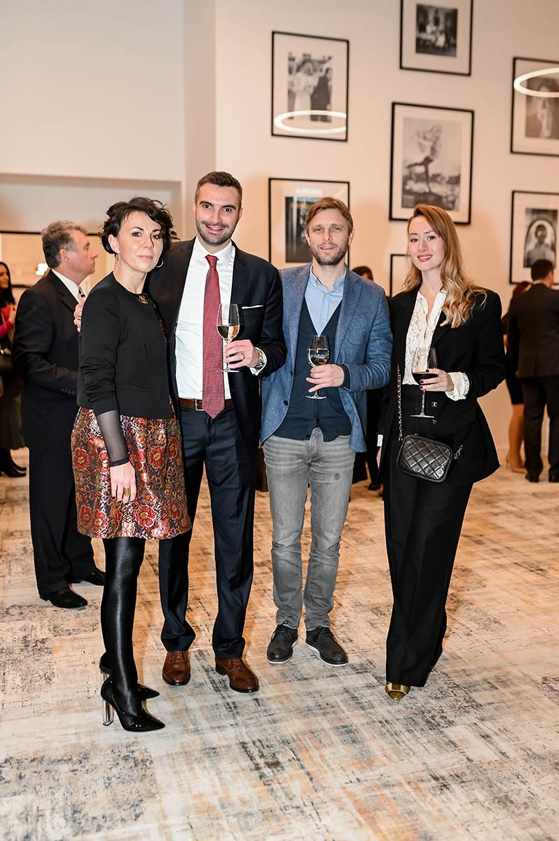 Ivana Krajinović, Matija Vučković, Branimir Ceboci i Petra Bosnar iz Adria Medije Zagreb.JPG