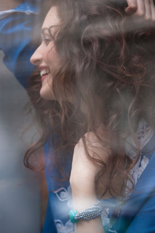 žena prozor