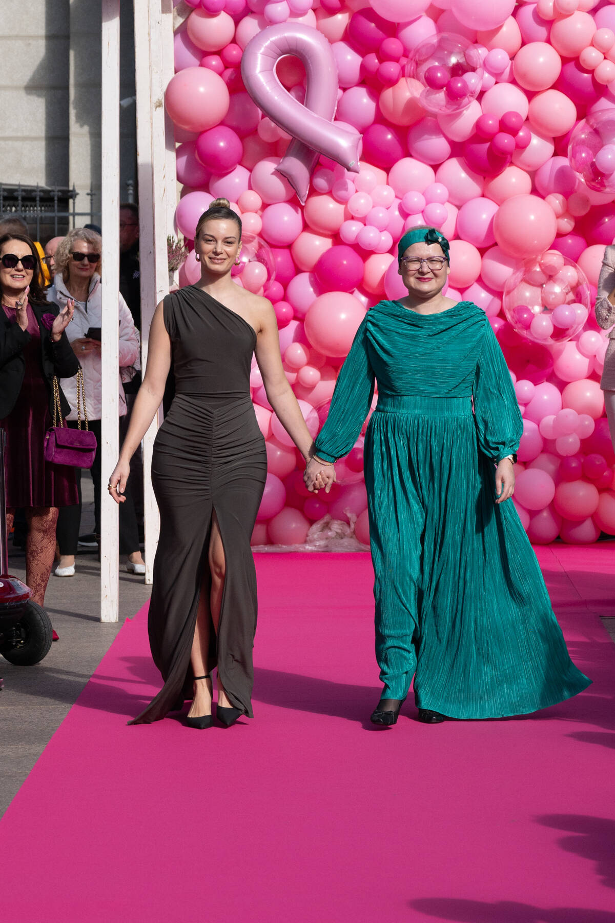 Petnaest godina nade, hrabrosti i nepokolebljive podrške kulminiralo je na ovogodišnjem
Story Pink Festu