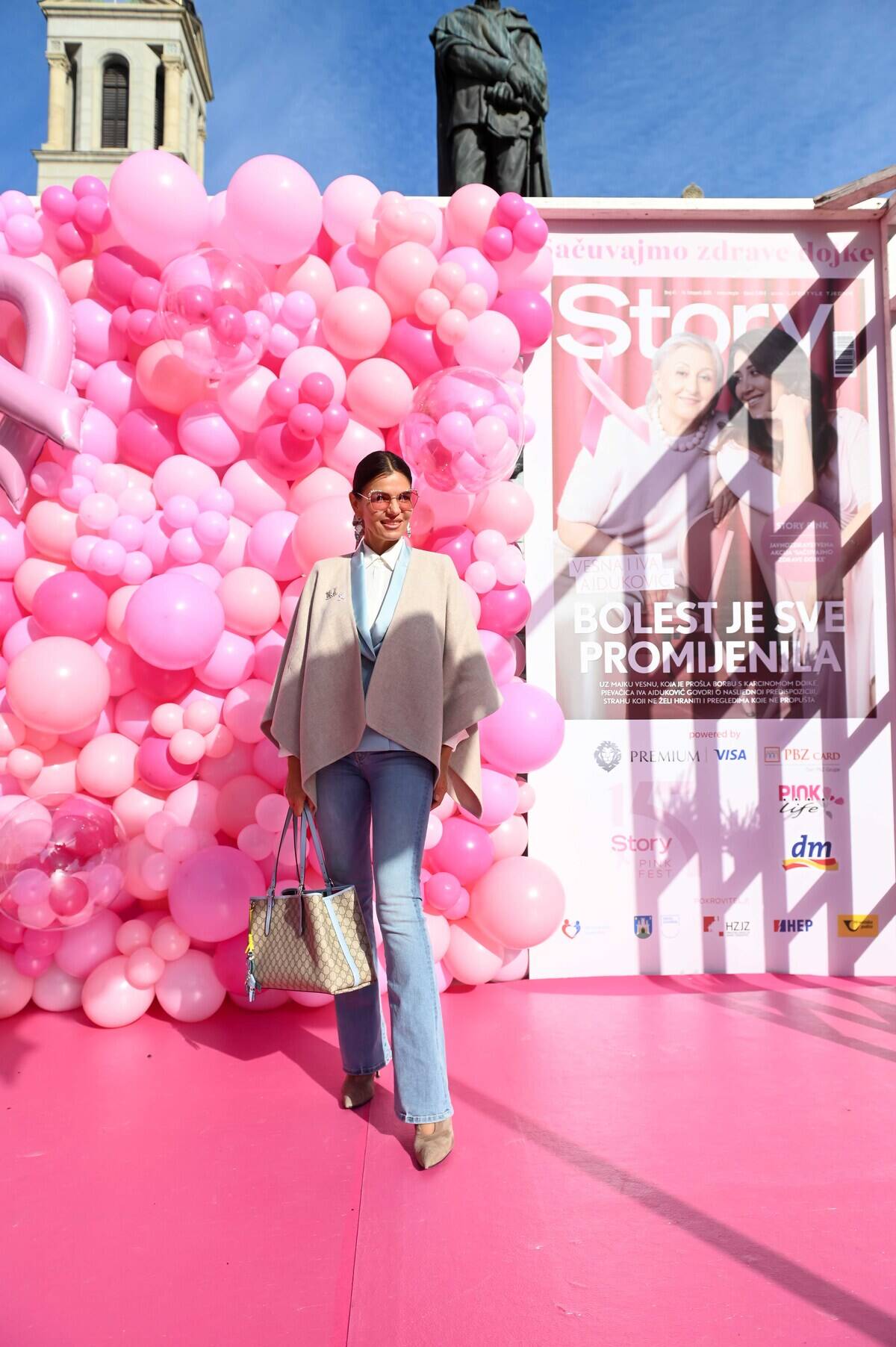 Story Pink Fest: Hrabre dame u haljinama domaćih dizajnera prošetale pink modnom pistom u pratnji poznatih osoba