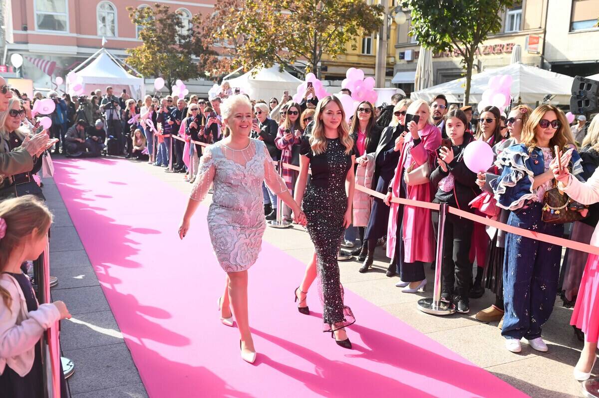 Story Pink Fest: Hrabre dame u haljinama domaćih dizajnera prošetale pink modnom pistom u pratnji poznatih osoba