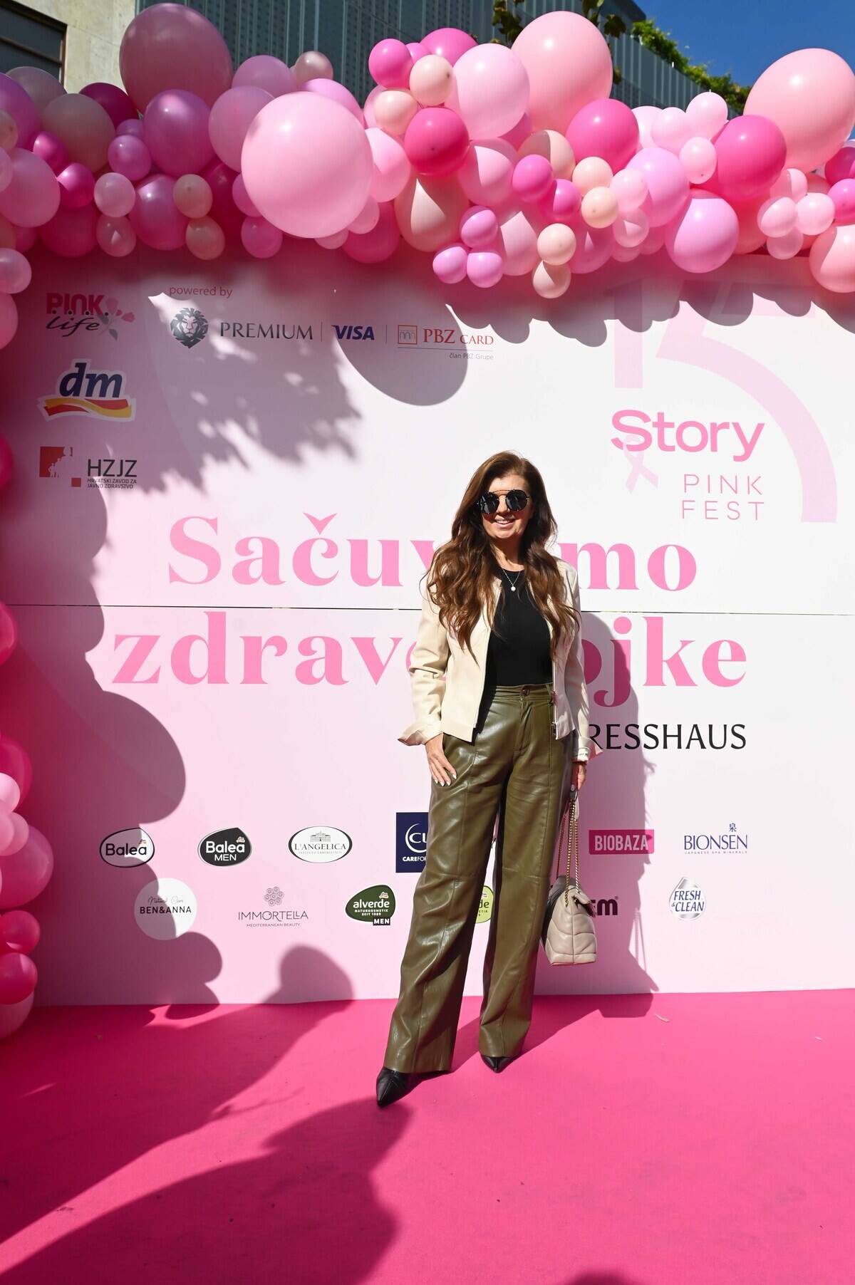 Petnaest godina nade, hrabrosti i nepokolebljive podrške kulminiralo je na ovogodišnjem
Story Pink Festu