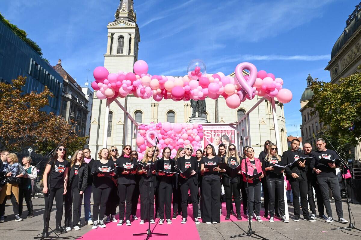 Petnaest godina nade, hrabrosti i nepokolebljive podrške kulminiralo je na ovogodišnjem
Story Pink Festu