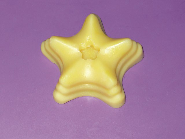 kakao pločica za njegu tijela