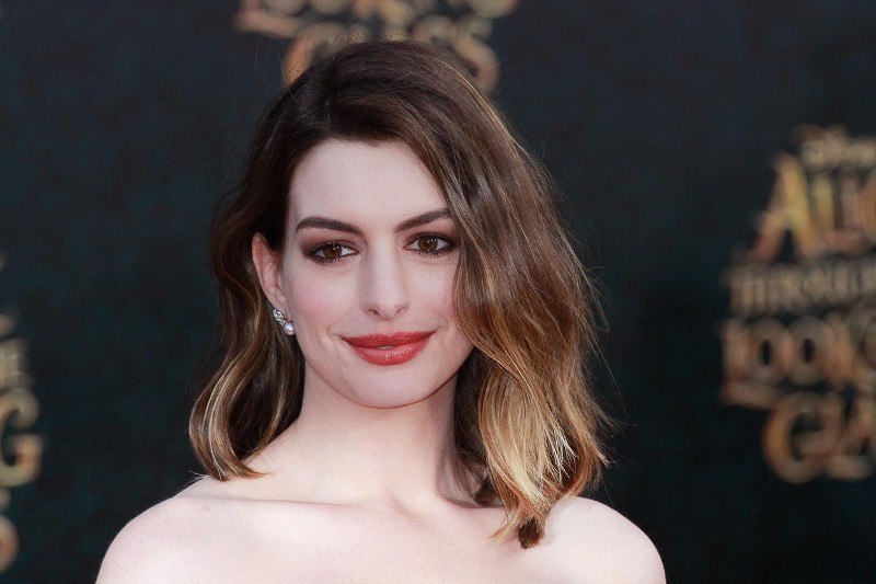 anne hathaway