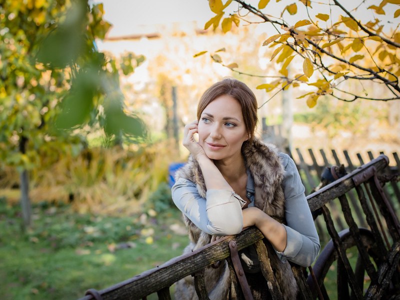 žena jesen 2