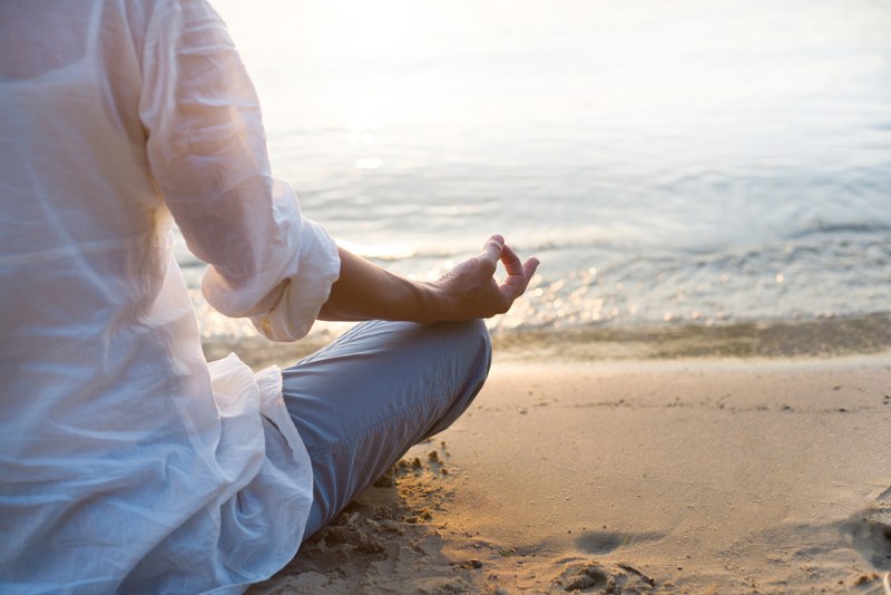 žena meditacija