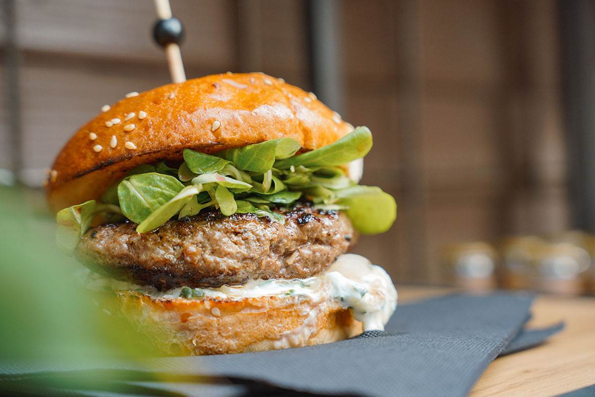 Food Market Zagreb, Chevos