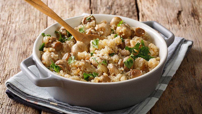 hrana kvinoja šampinjoni