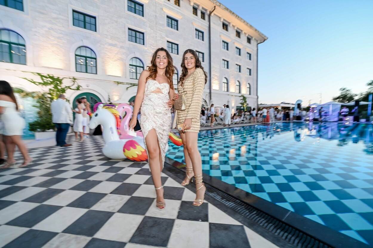 STORY SUMMER PARTY OKUPIO BROJNE ZVIJEZDE: Poznate dame očarale modnim izdanjima na bajkovitoj lokaciji