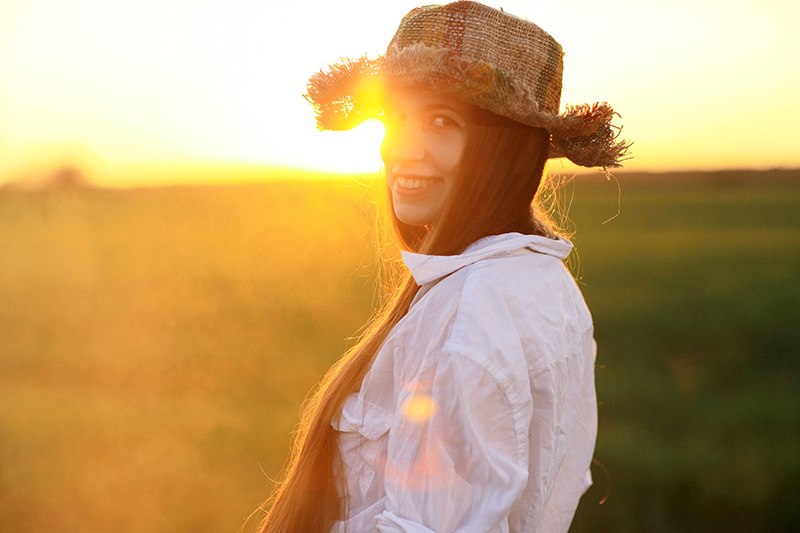 žena sreća priroda sunce