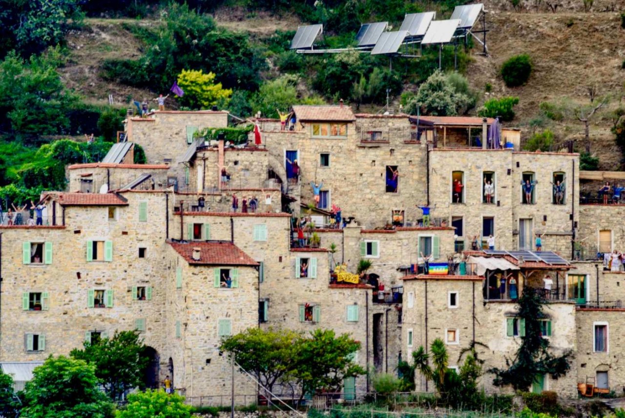 Torri Superiore, Italija