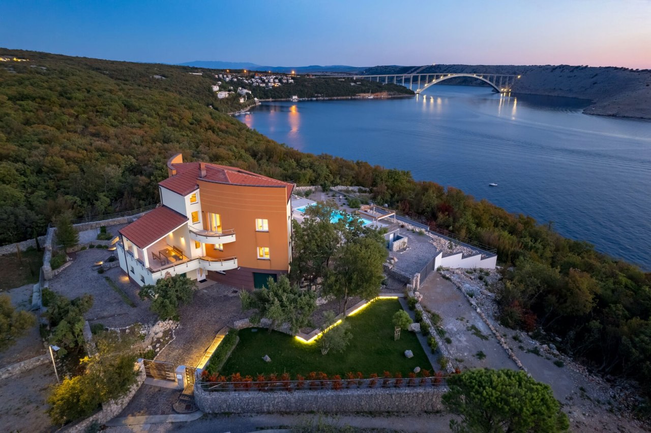 Villa Oštro