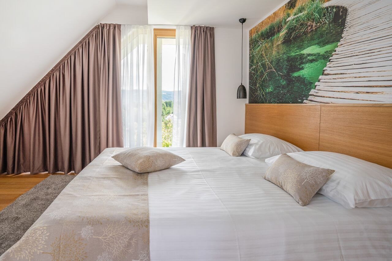 Hotel-Palcich-Hotel-Palcich-APARTMAN-2-soba-spavaca-1-of-1-jpg.jpg