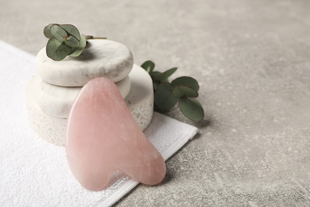 gua sha za lice.jpg