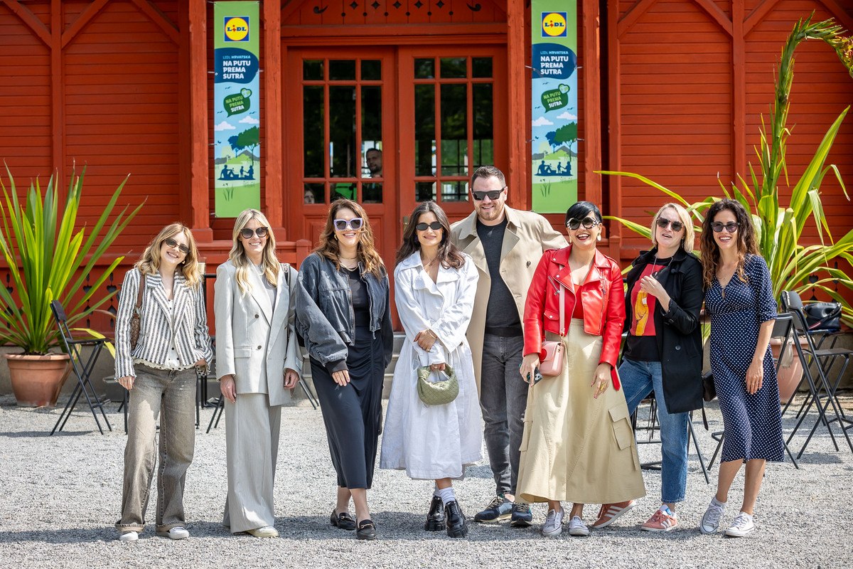 Matea Frajsberger, Andrea Andrassy, Masa Zibar, Ivana Pirizovic, Mile Butorac, Sonja Svajhler, Tihana Veljacic, Kate Susic.jpg