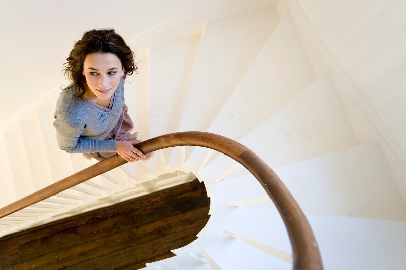 žena stube stepenice