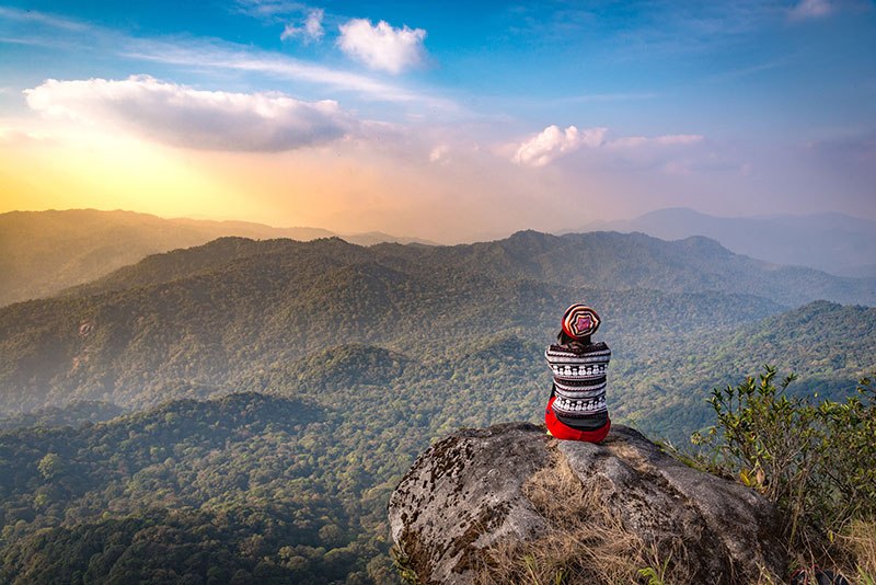 žena priroda planina