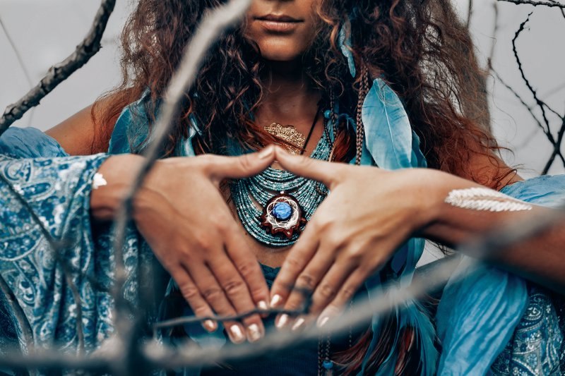 žena indijanka, planeti čakre