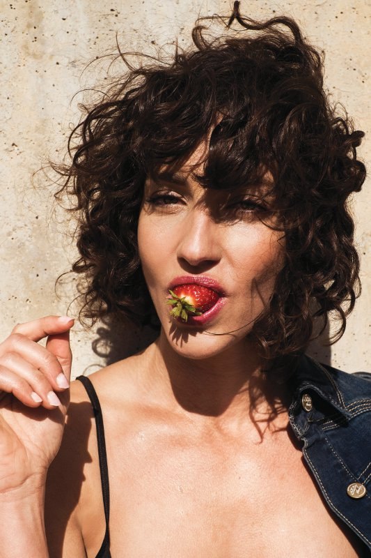 žena jelovnik za zdrav i blistav ten