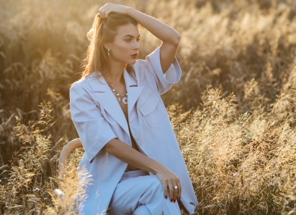 žena razmišlja.jpg