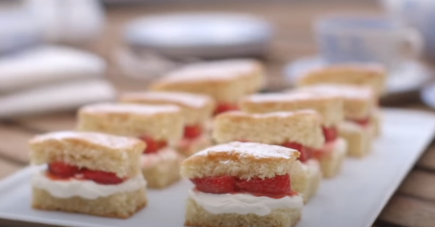 Recept za desert s jagodama Mary Berry