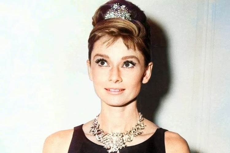 Psihoanaliza Holly Golightly iz Doručak kod Tiffanija