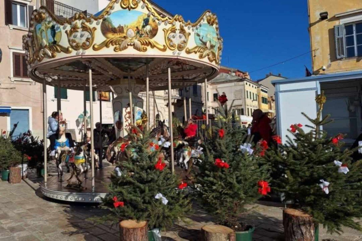 Nadal in famia _foto Ekomuzej-Ecomuseo Batana .jpg