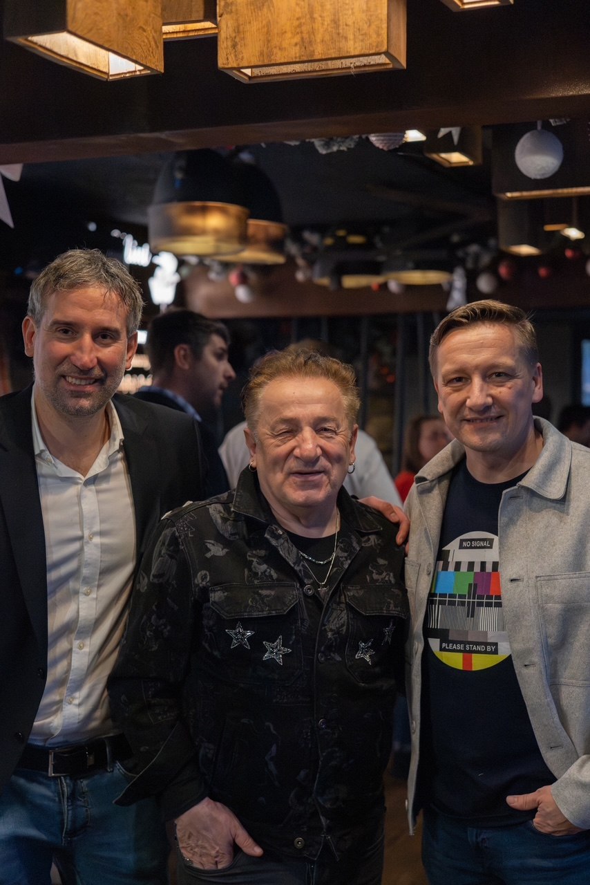 Božićni humanitarni šahovski turnir poznatih u restoranu Botanist