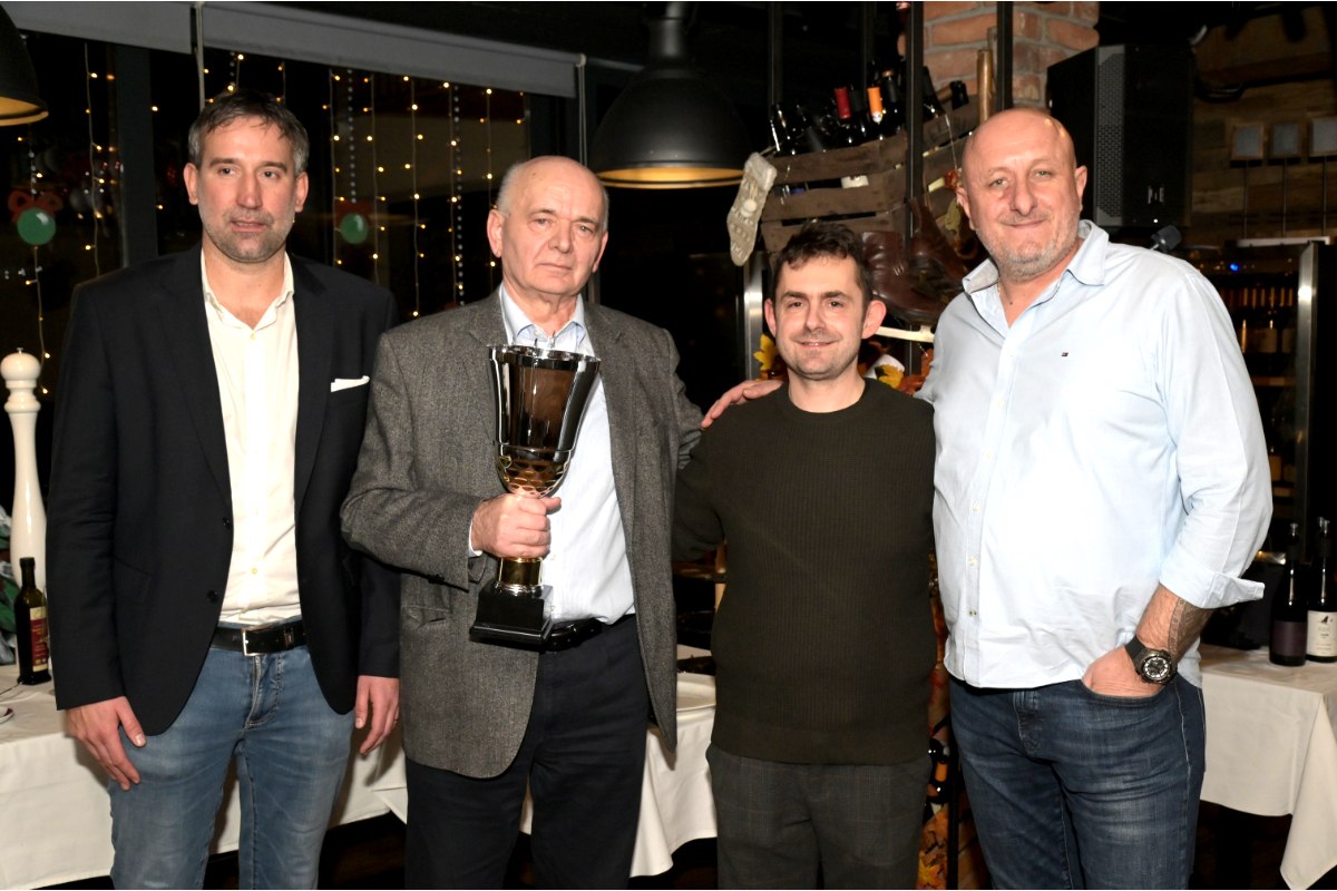 Božićni humanitarni šahovski turnir poznatih u restoranu Botanist