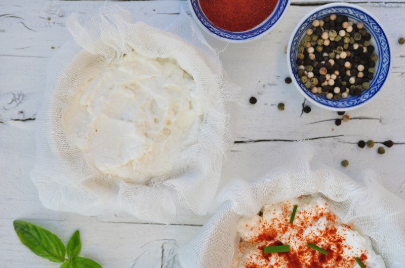 Svježi sir od kozjeg kefira