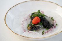 Od ribljih preko mesnih, do veganskih i bezglutenskih specijalitet, jedno je sigurno - u hotelu Manora nitko ne ostaje gladan.jpg
