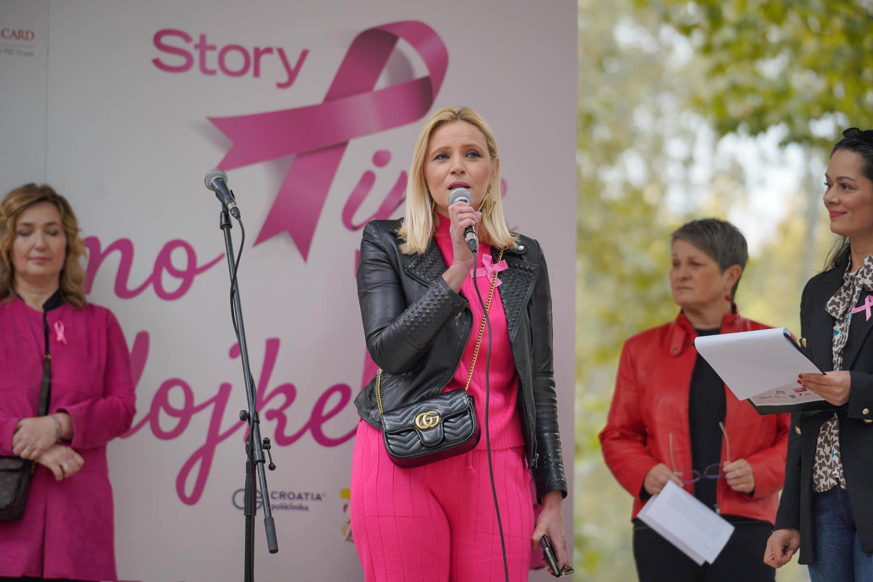 Story Pink Fest