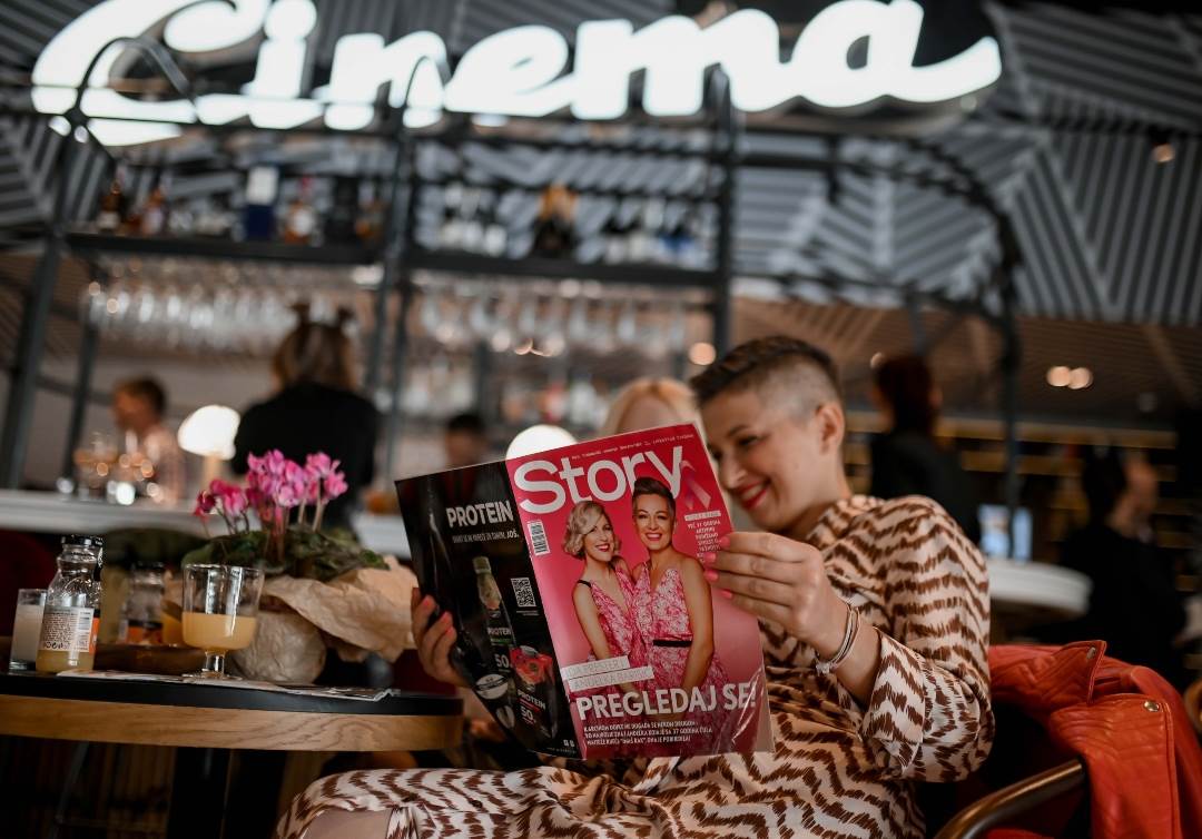 panel #dasamprijeznala Story Pink