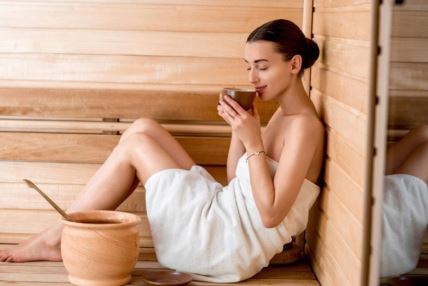 žena sauna