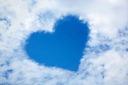 srce nebo oblaci ljubav Bog