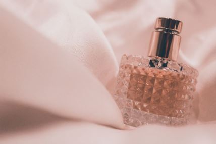 najljepši parfemi.jpg