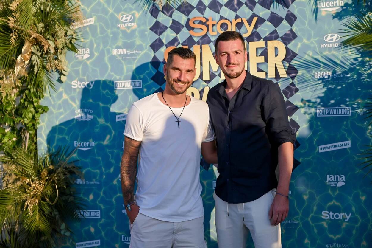 STORY SUMMER PARTY OKUPIO BROJNE ZVIJEZDE: Poznate dame očarale modnim izdanjima na bajkovitoj lokaciji