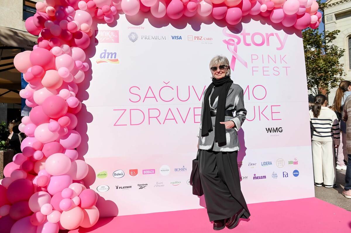 Pink modna pista u srcu Zagreba: Kreacije domaćih dizajnera nosile su junakinje Udruge P.I.N.K. life i poznate osobe