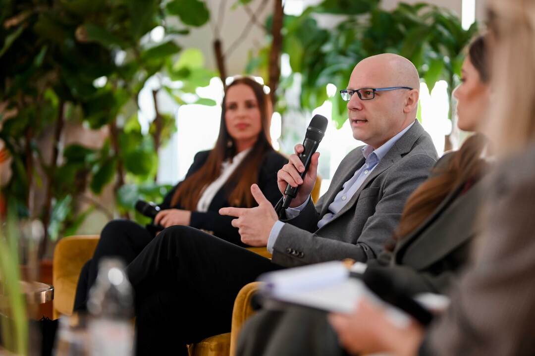 Eucerin_RG (100).jpg