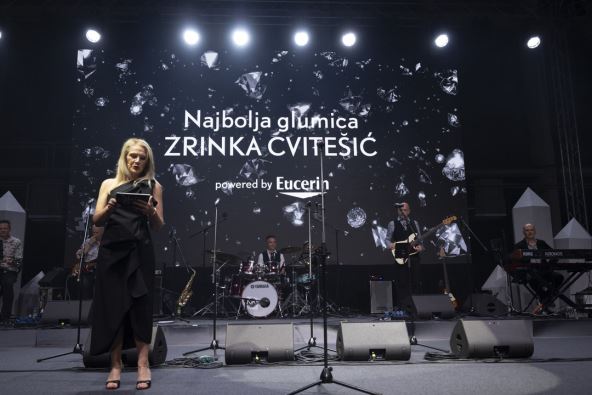 Zrinka Cvitešić