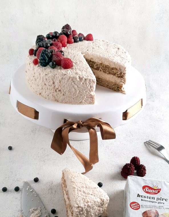 Torta-od-kestena-i-ljesnjaka-scaled (1).jpg