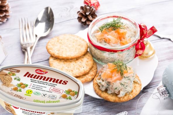 Namaz od hummusa i lososa.jpg