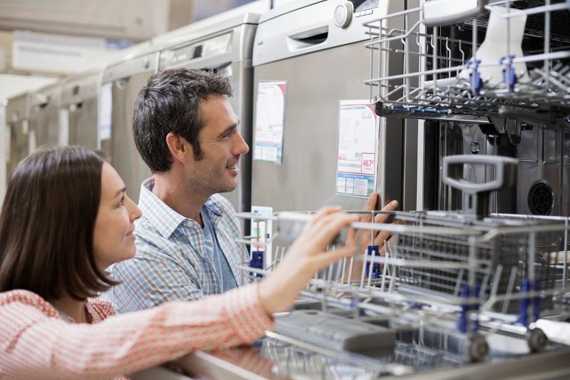 par kupuje perilicu suđa