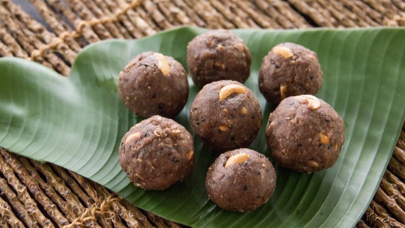 ragi ladoo