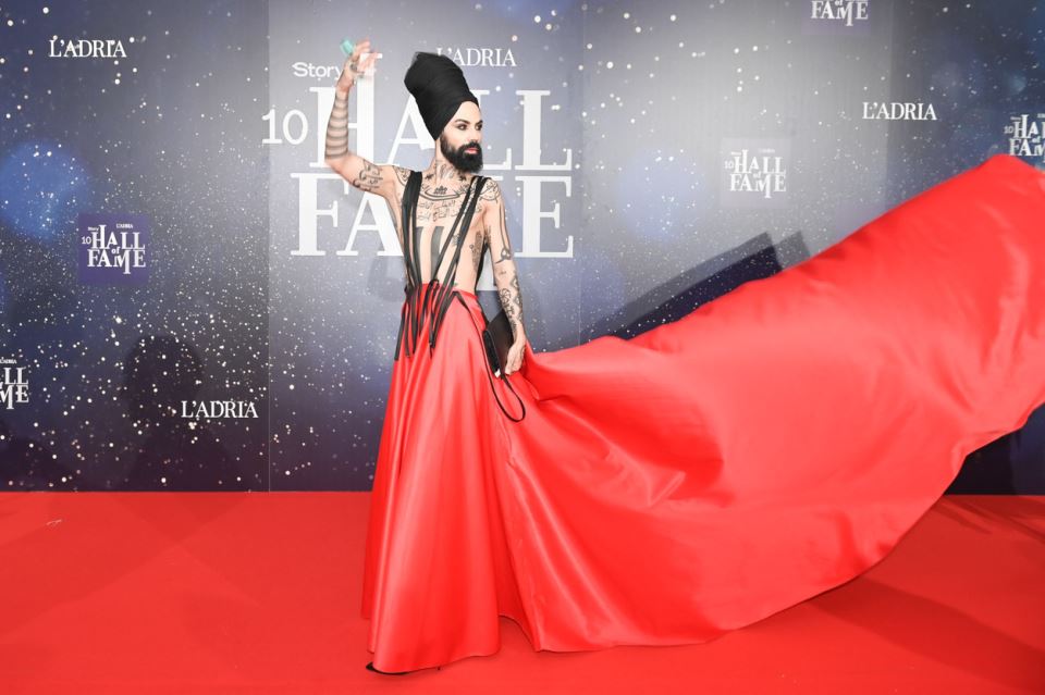 Uoči najspektakularnije večeri u godini: Pogledajte najljepše haljine na najdužem crvenom tepihu u regiji